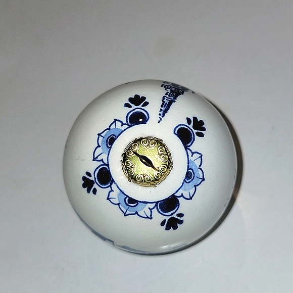 ROYAL DELFT CHRISTMAS ORNAMENT - Picture 5 of 6